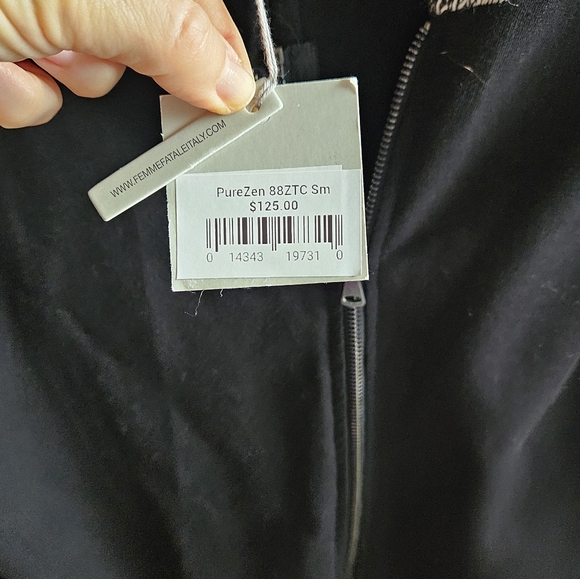 Femme Fatale Sweater Jacket - Picture 4 of 4